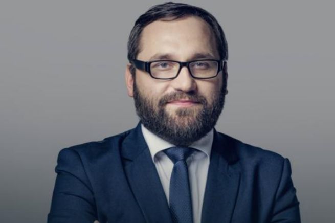 Pierwszy transfer do Republiki
