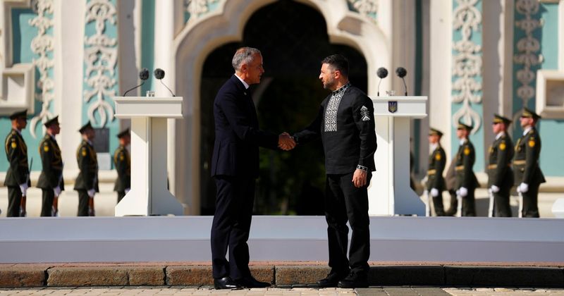 Premier Kanady w Kijowie podczas deklaracji finansowej