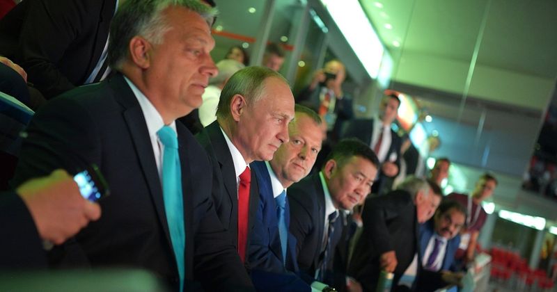 Wielkie Węgry zakazują wjazdu oficerowi